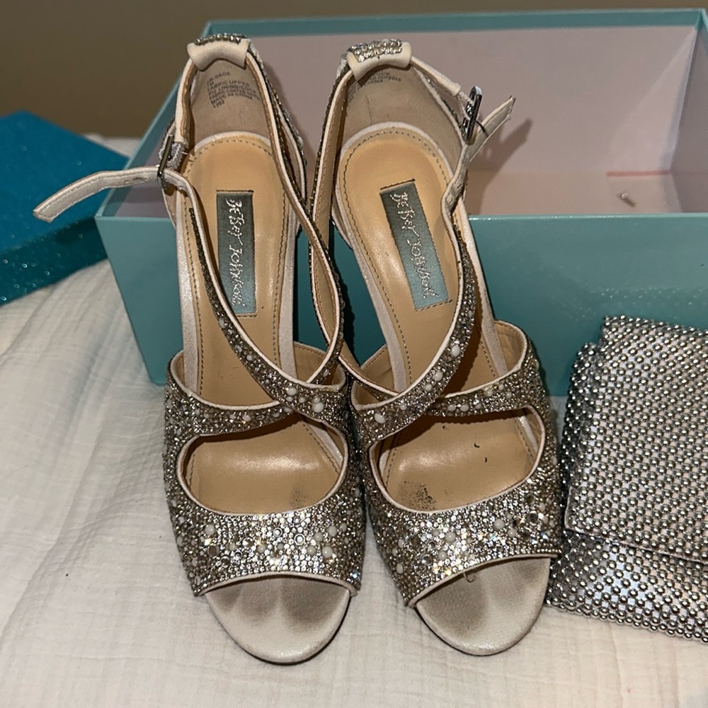 Betsy Johnson heels size 7, giving away purse as well along with purchase